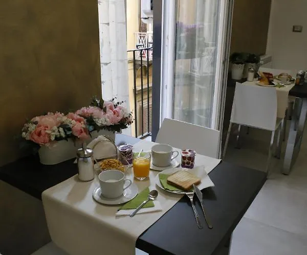 Capitelli Неаполь