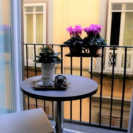 Capitelli Couette-café Naples